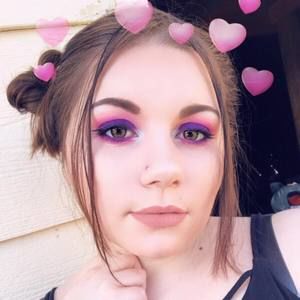 Meet your Posher, Serena